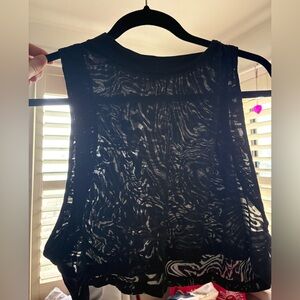 black lululemon lacy tank